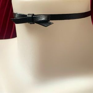 Black leather bow choker